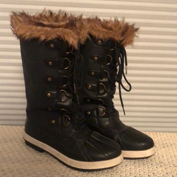 JustFab Women Winter Boots - Picture 2 of 2